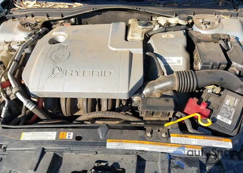 2010 Ford Fusion Hybrid из США, поврежденный, VIN 3FADP0L36AR181907